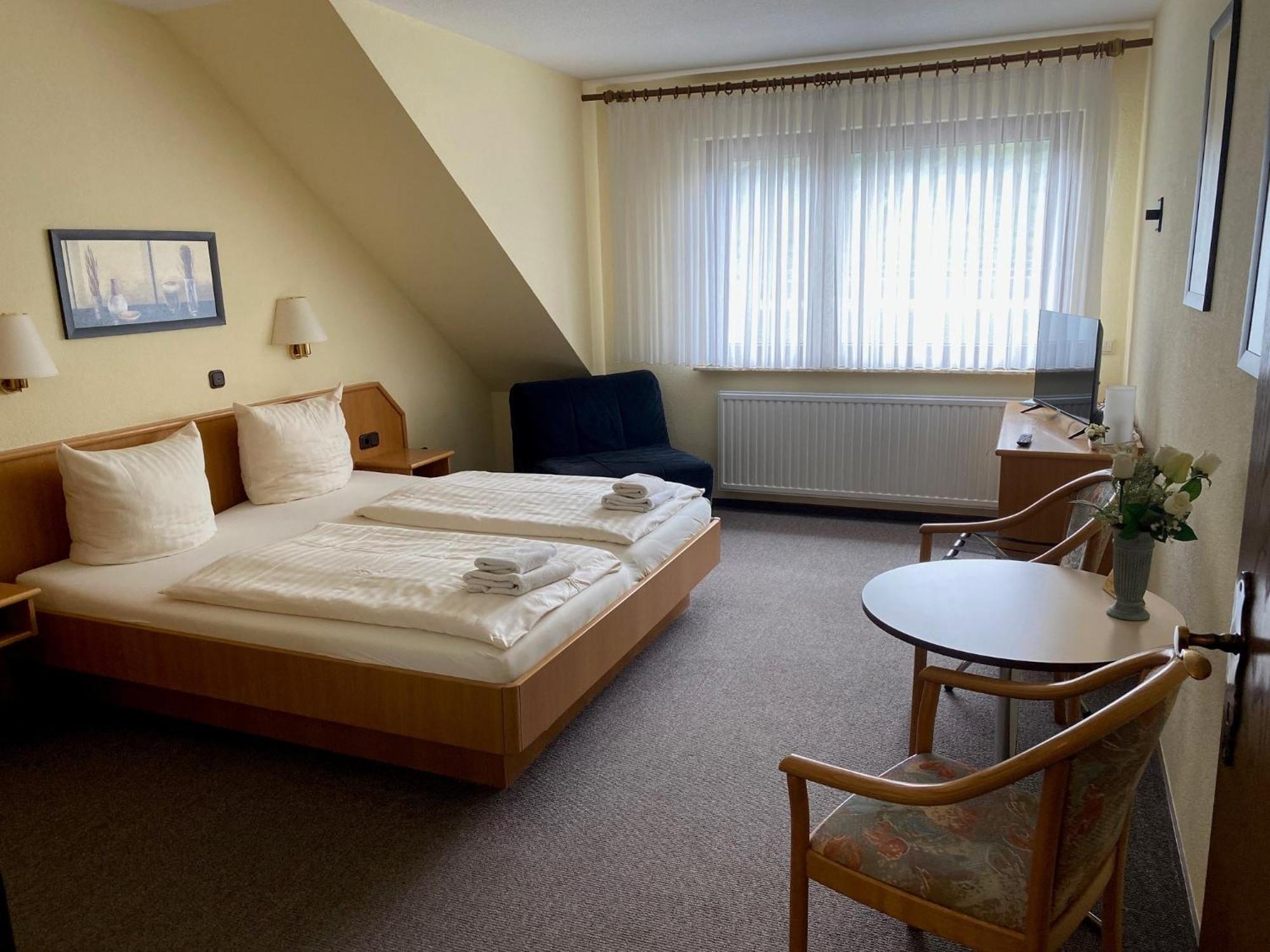 Hotel & Restaurant Krone Kestert Luaran gambar