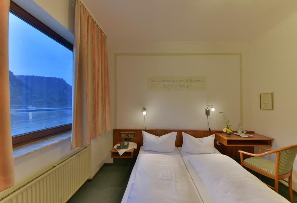 Hotel & Restaurant Krone Kestert Luaran gambar