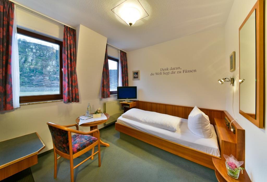 Hotel & Restaurant Krone Kestert Luaran gambar