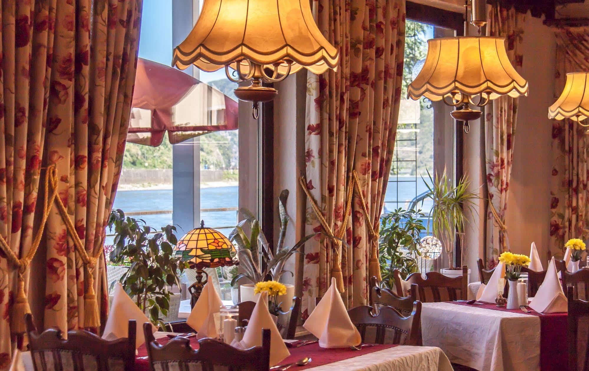 Hotel & Restaurant Krone Kestert Luaran gambar