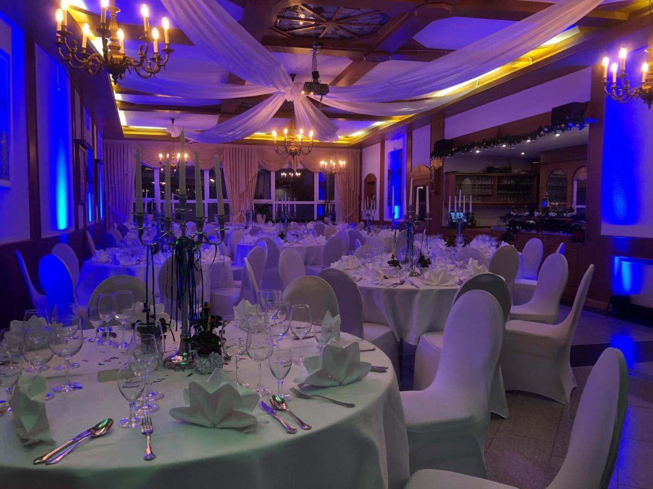 Hotel & Restaurant Krone Kestert Luaran gambar