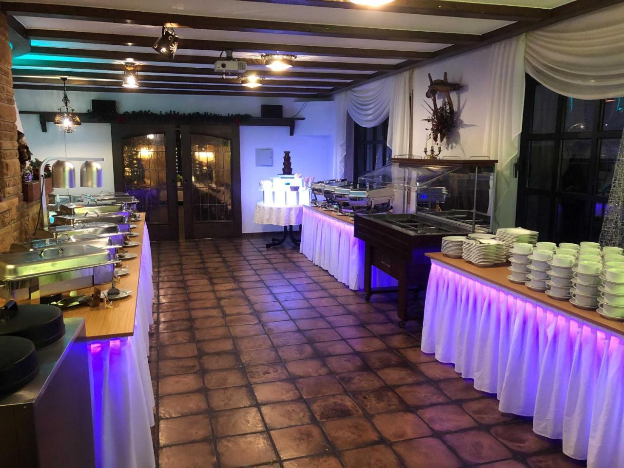 Hotel & Restaurant Krone Kestert Luaran gambar